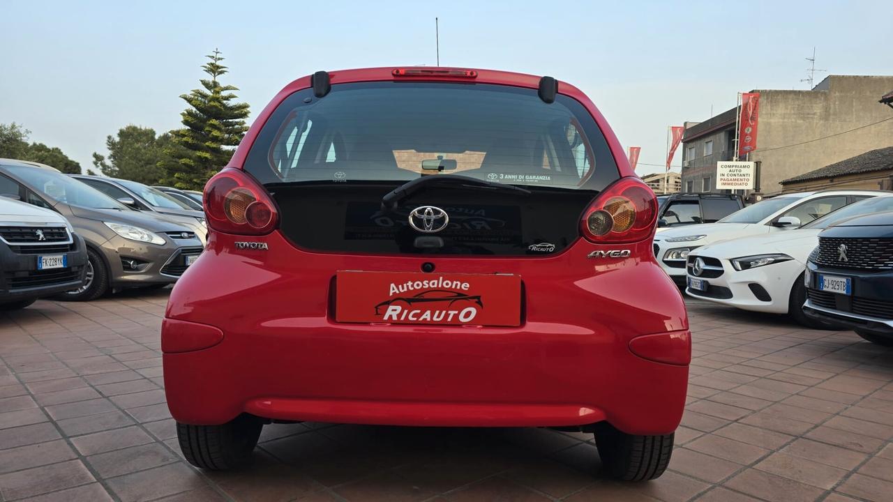 Toyota Aygo 1.0 12V VVT-i 5 porte