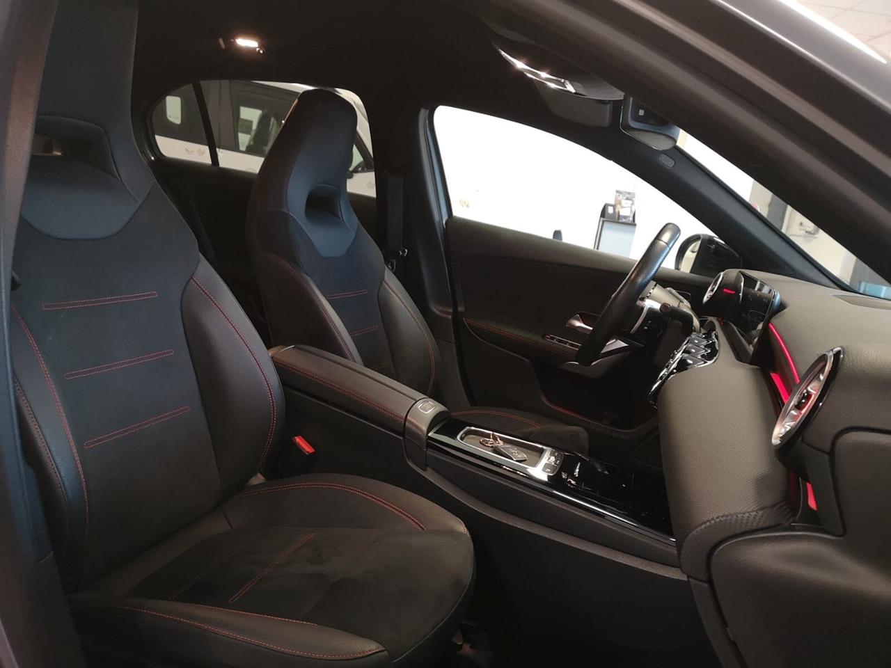 MERCEDES Classe A 180d Automatic AMG Premium 2024