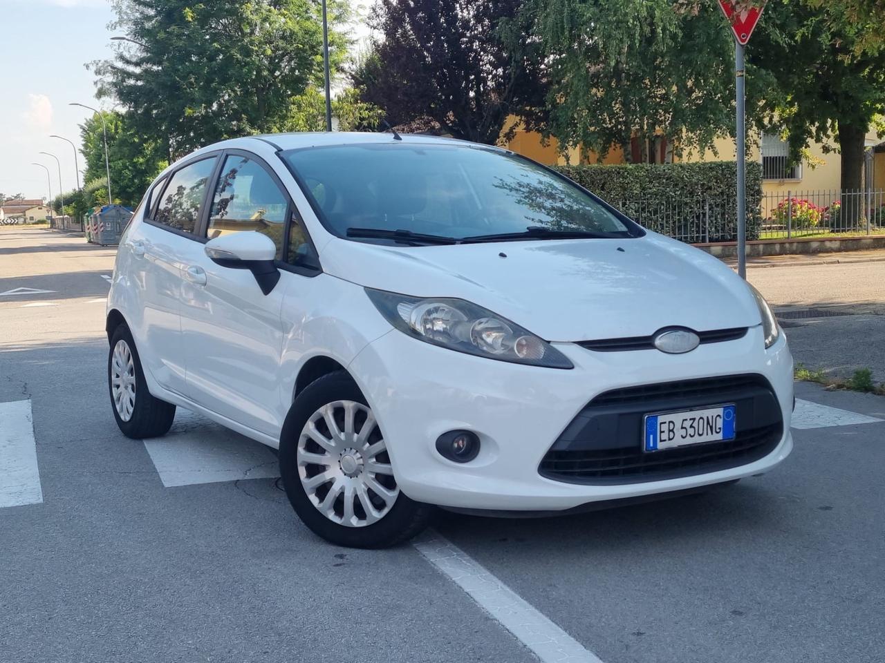 Ford Fiesta 1.4 5 porte Bz.- GPL Titanium