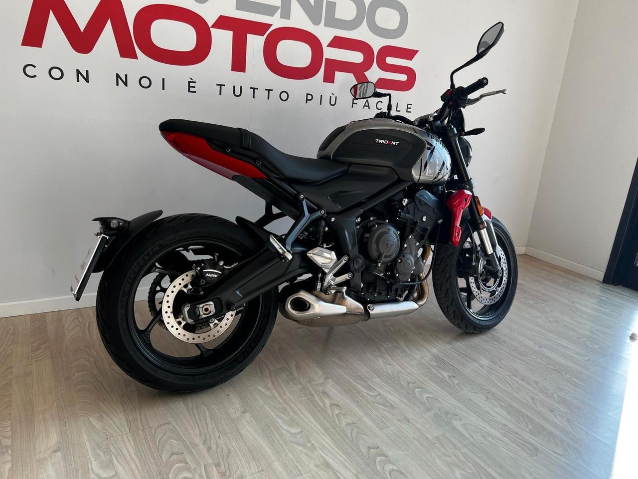 Triumph Trident 660