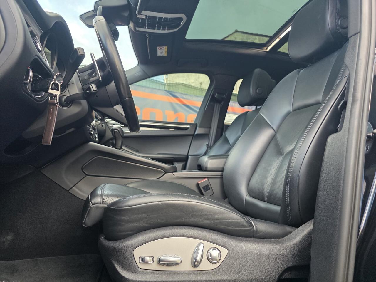 Porsche Macan Pasm Tetto Full