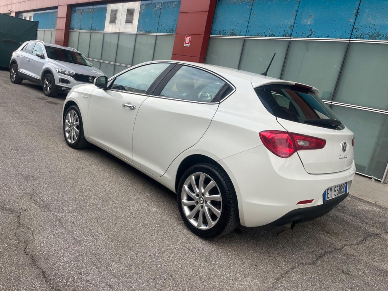 Alfa Romeo Giulietta 1.6 JTDm-2 105 CV Distinctive