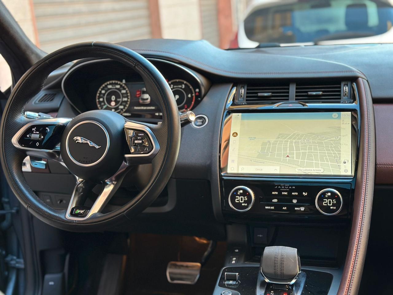 Jaguar E-Pace 2.0D 163CV AWD Auto R-Dynamic TETTO