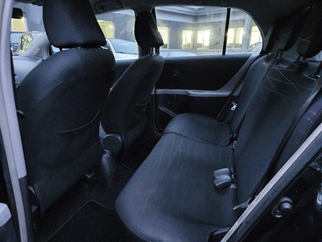 TOYOTA Yaris 1.0 5 porte Sol