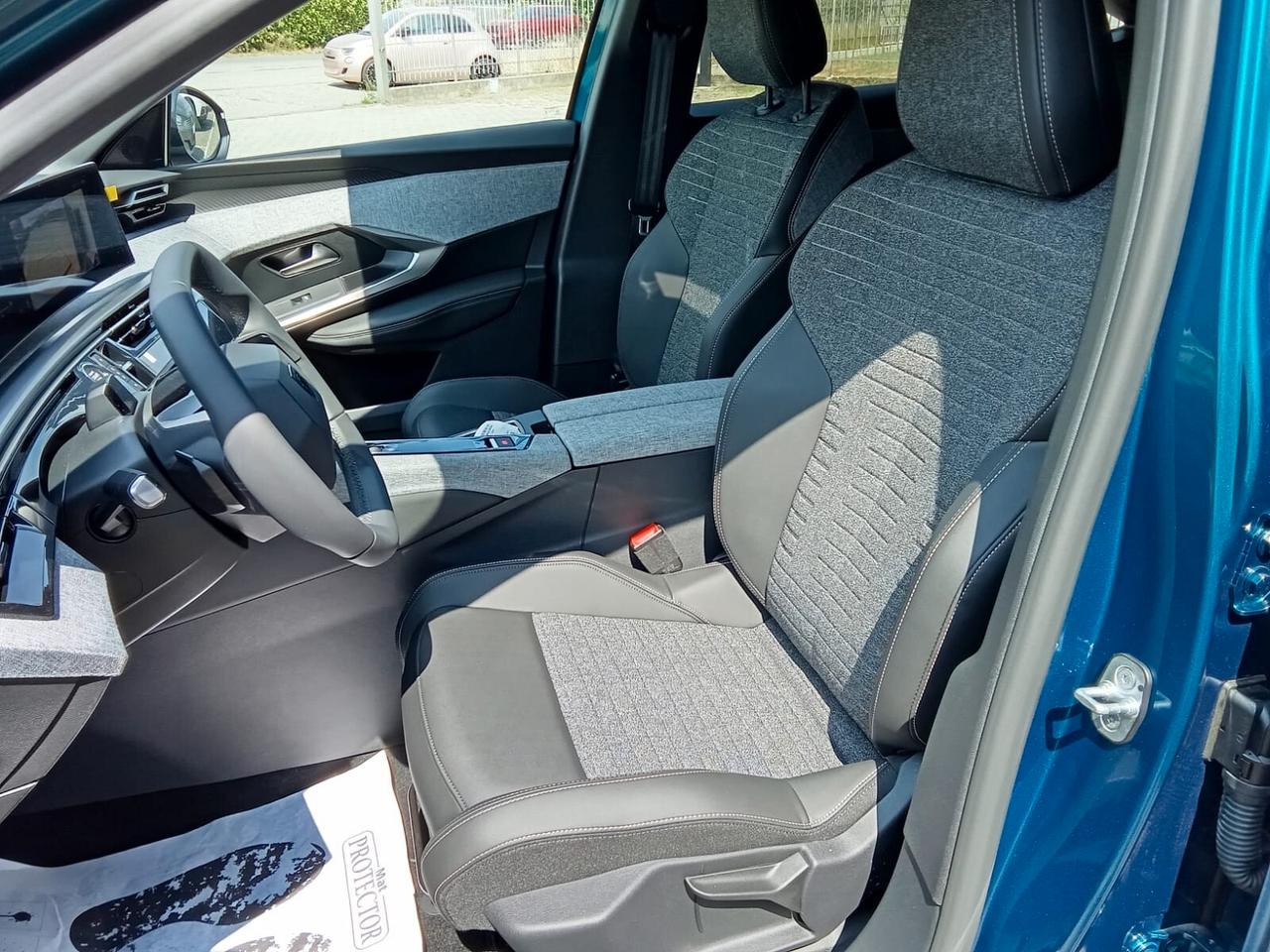 Peugeot 3008 Hybrid 145 e-DCS6 Allure Business