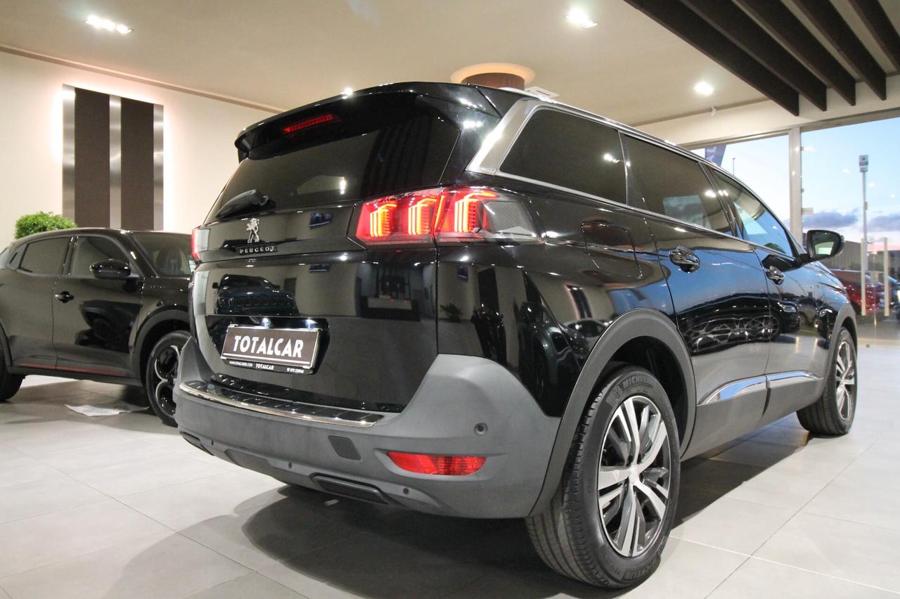 PEUGEOT 5008 1.5 130 CV ALLURE