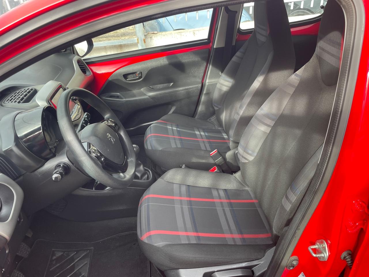 Peugeot 108 VTi 68 5 porte Allure