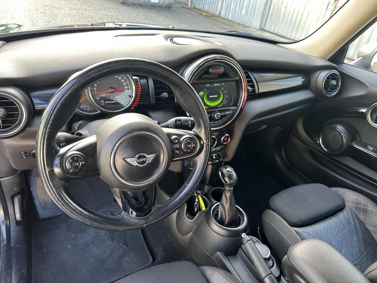 Mini 1.5 Cooper D 3 pt autom 7