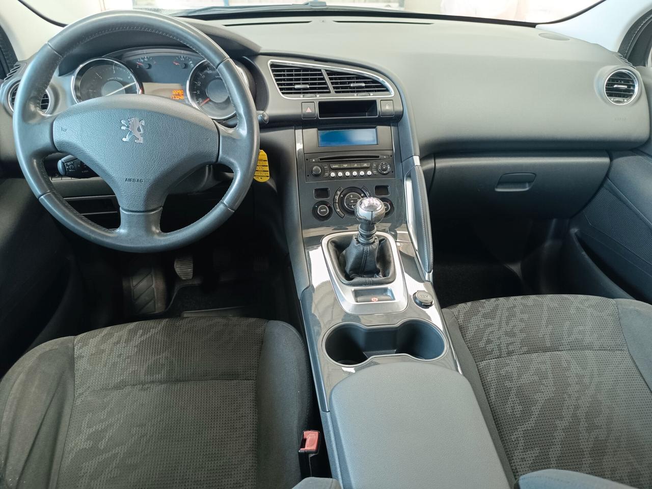 Peugeot 3008 1.6 HDi 115CV Business