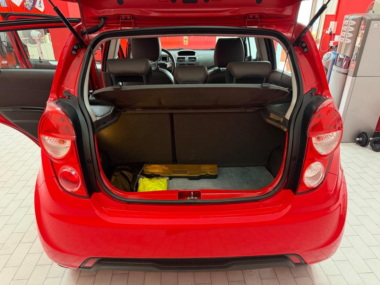 Chevrolet Spark 1.0 GPL Eco Logic Pink Lady Special Edition