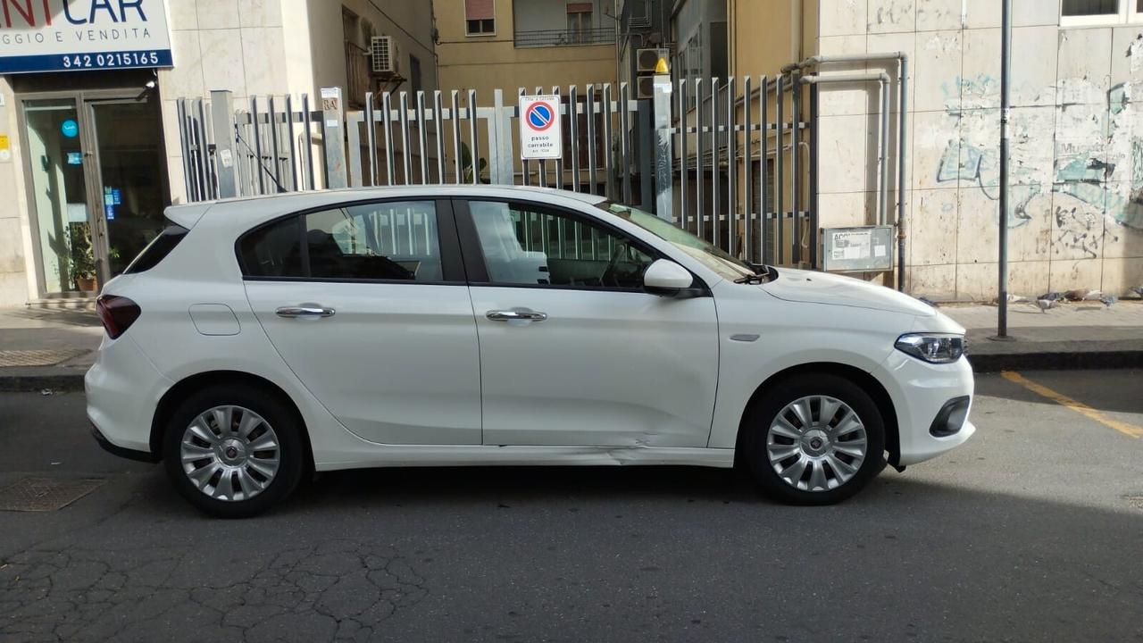 Fiat Tipo 1.6 Mjt S&S 5 porte Easy