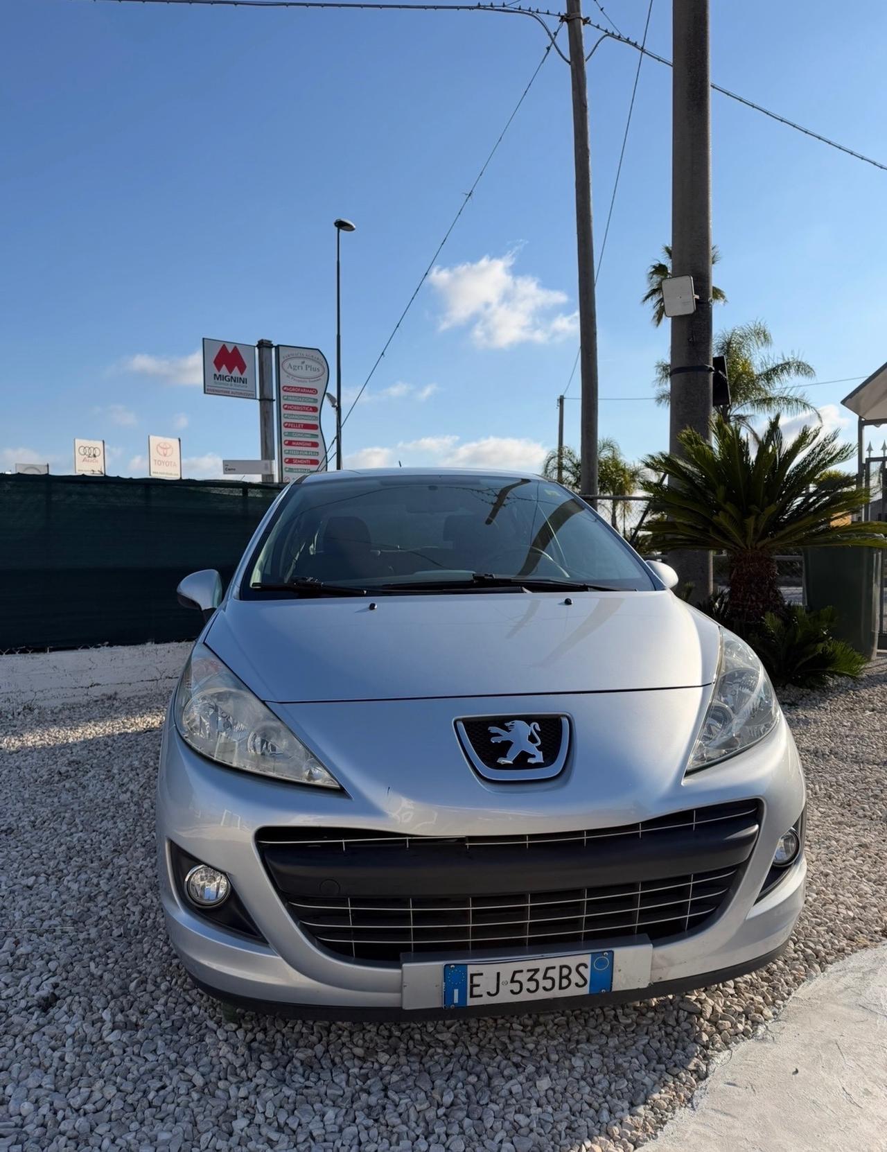 Peugeot 207 1.4 HDi 70CV 3p. Access