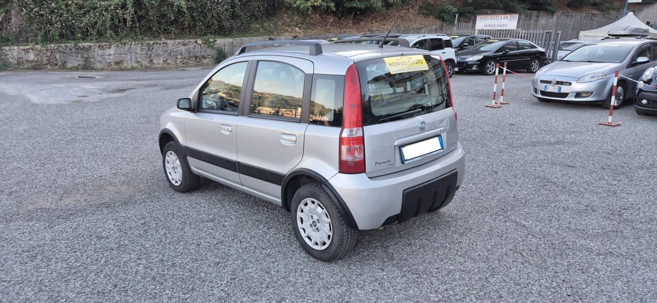 Fiat Panda 1.2 4x4 Climbing - Bella bella bella