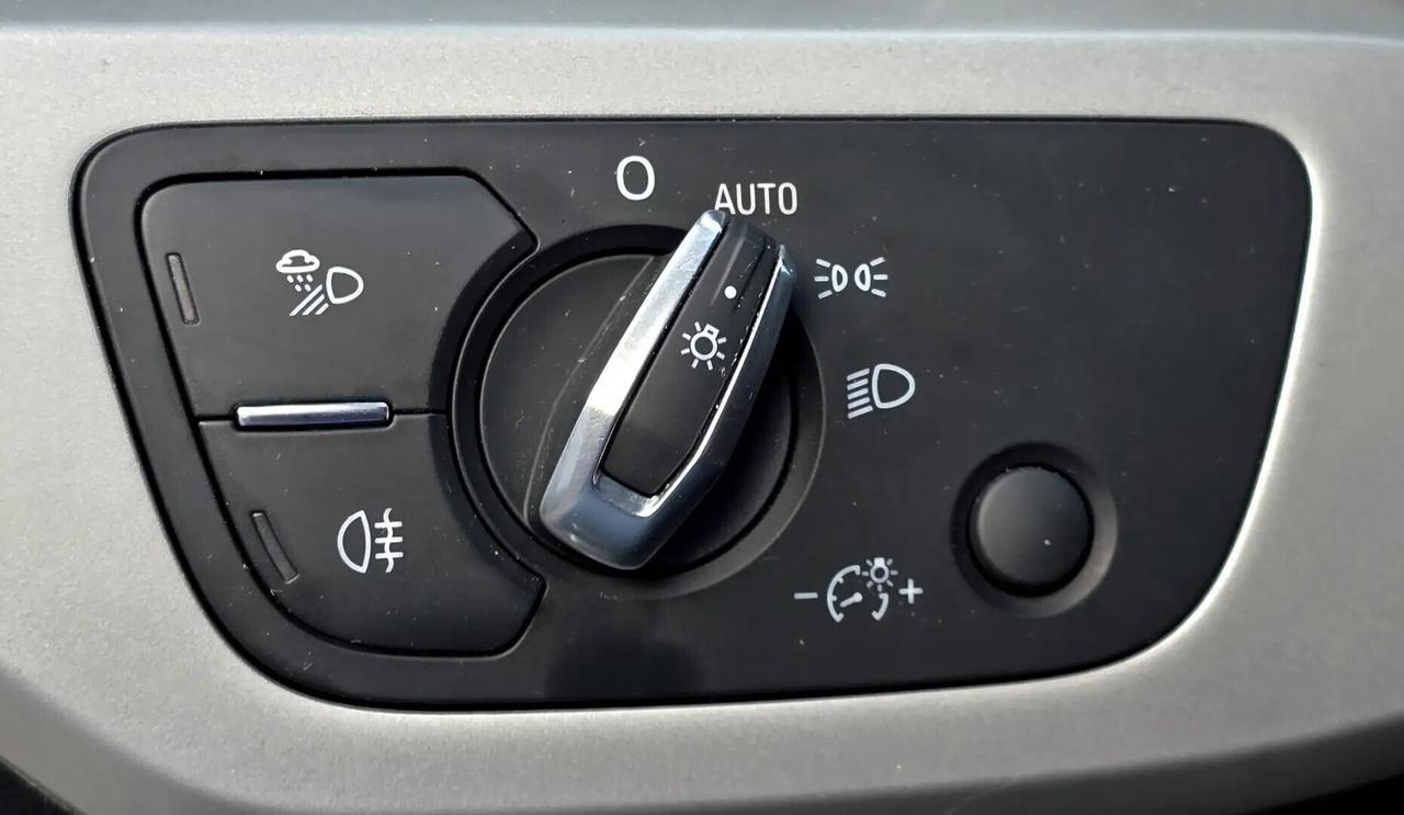 Audi A4 Avant 40 2.0 tdi mhev Business Advanced quattro 20