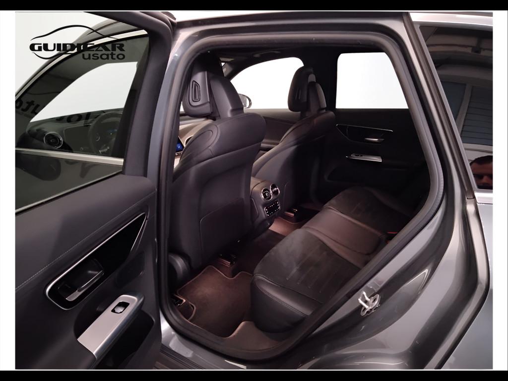 Mercedes-Benz GLC - X254 - GLC 220 d AMG Line Premium Plus 4matic auto