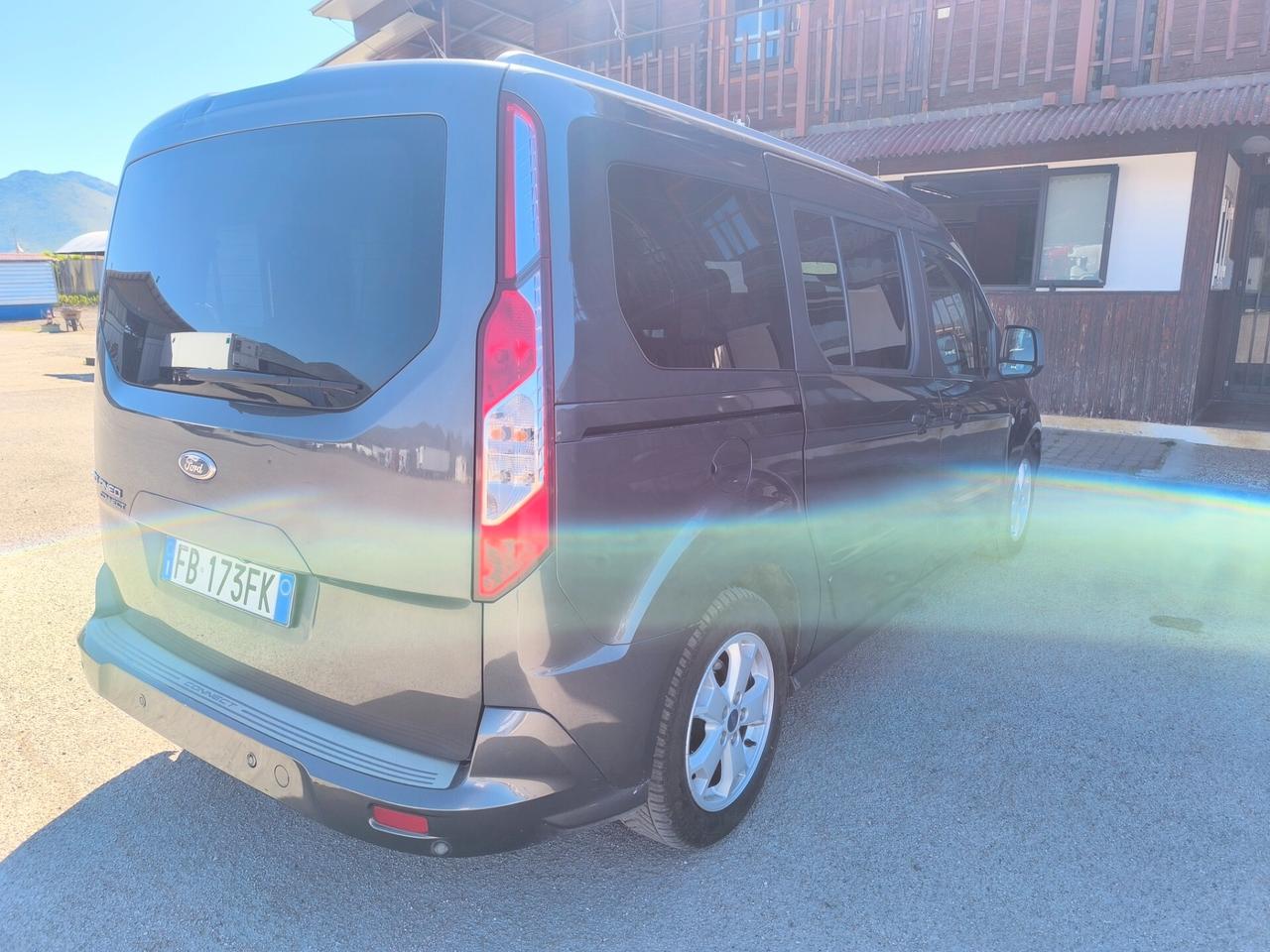 Ford Tourneo Connect Tourneo Connect7 1.5 TDCi 120 CV Powershift Titanium