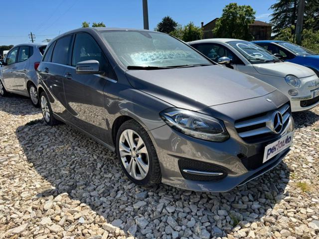 MERCEDES-BENZ B 180 d Business