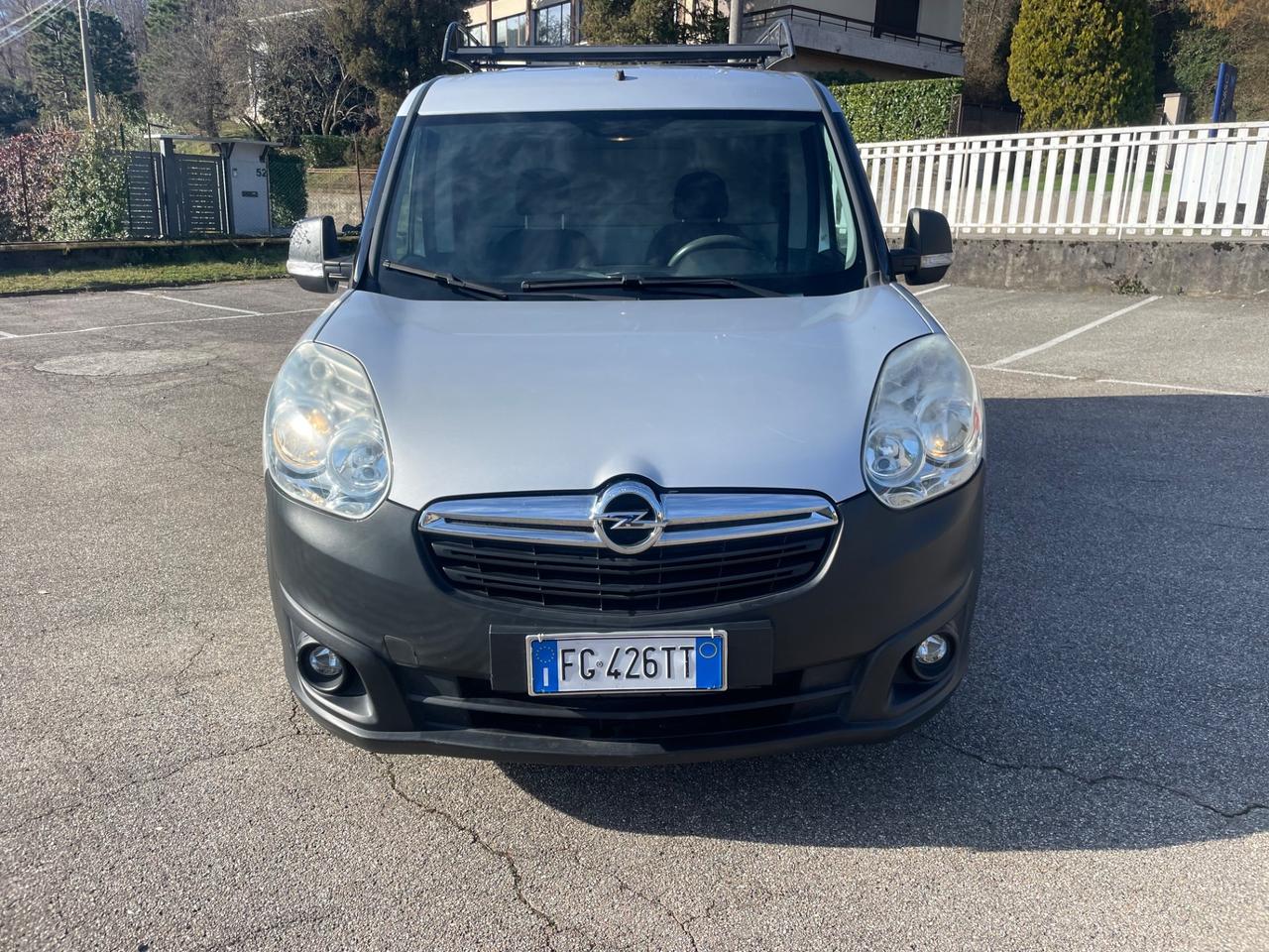 Opel Combo 1.6 diesel con 83.000km