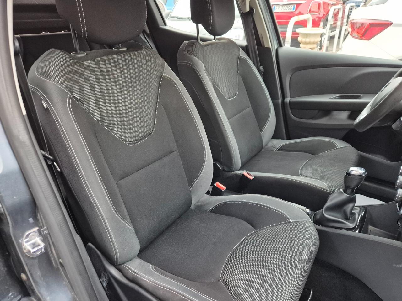 Renault Clio dCi 8V 75 CV 5 porte Duel2