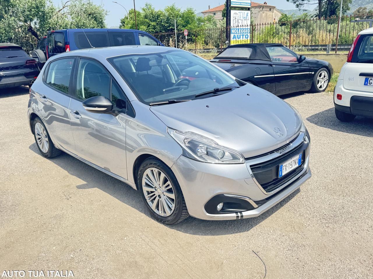 PEUGEOT 2008 1.2 BENZINA ADATTA NEOPATENTATI