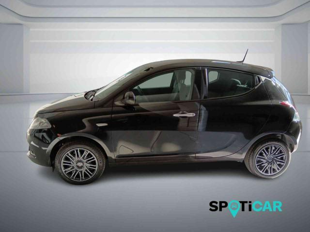 LANCIA Ypsilon 1.0 FireFly 5 porte S&S Hybrid Silver Plus