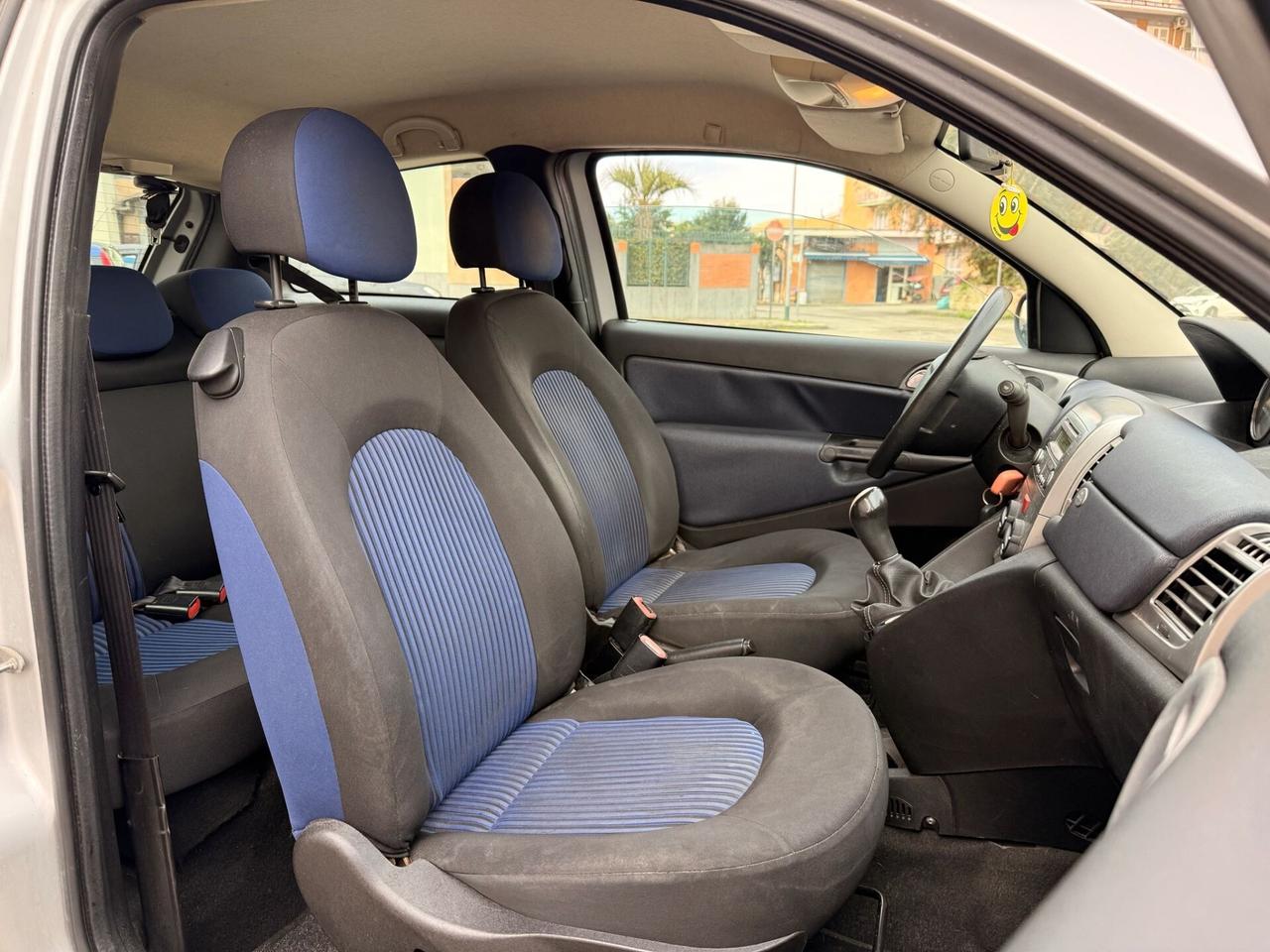 Lancia Ypsilon 1.3 MJT 75 CV Argento