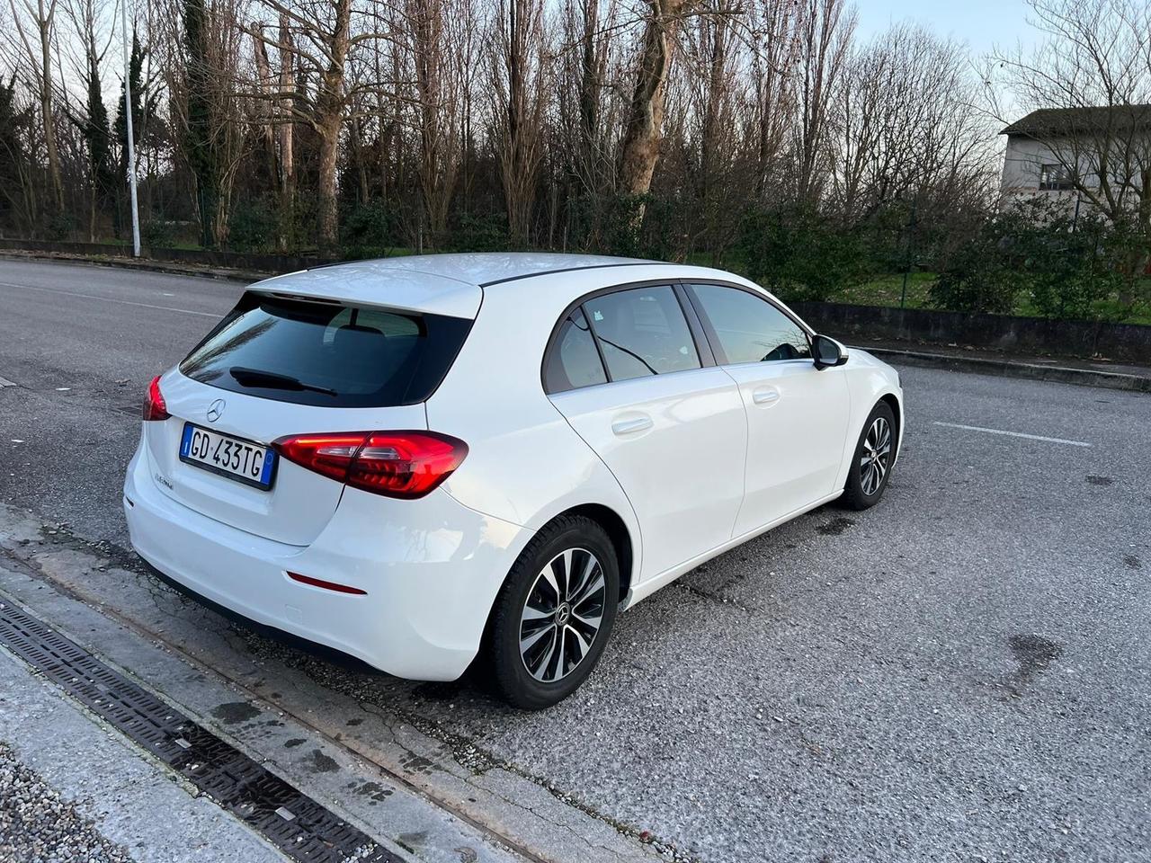 Mercedes-benz A 180 A 180 d Automatic Premium