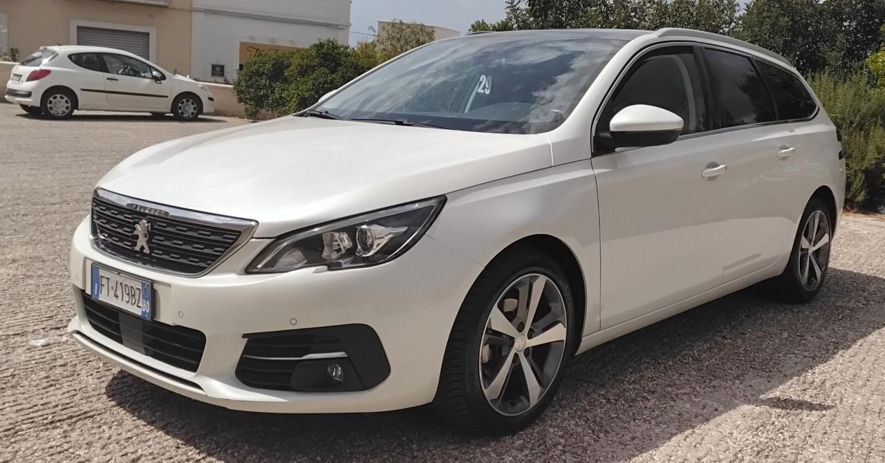 Peugeot 308 BlueHDi 130 S&S SW Allure