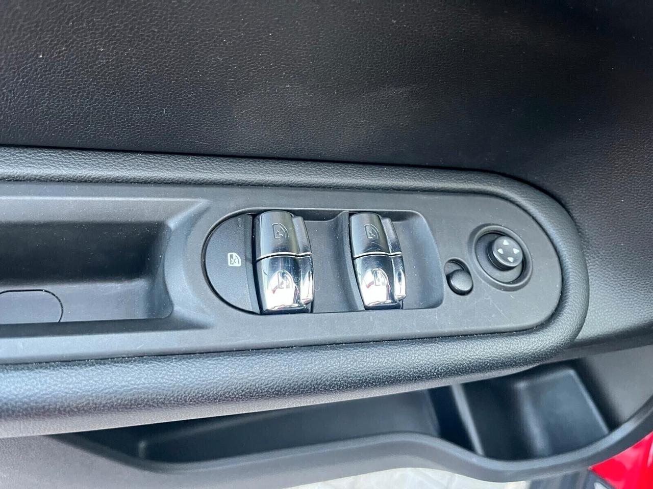 Mini Cooper D Countryman 2.0 D Business BI-COLOR