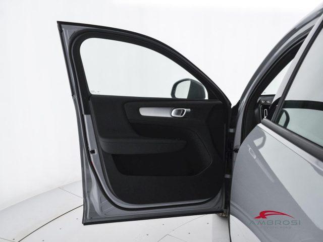 VOLVO XC40 B3 Mild hybrid Benzina Core