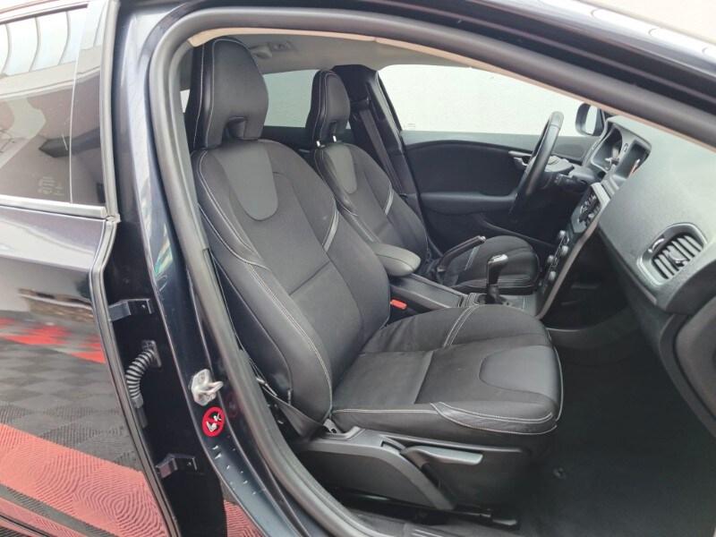 VOLVO V40 (2012-2020) V40 D2 Kinetic