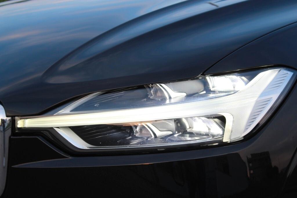 VOLVO XC60 2.0 D4 190cv *FULL LED *PELLE