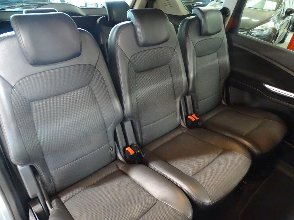 Ford S-Max 2.0 TDCi 140CV 7 posti Neopatentati