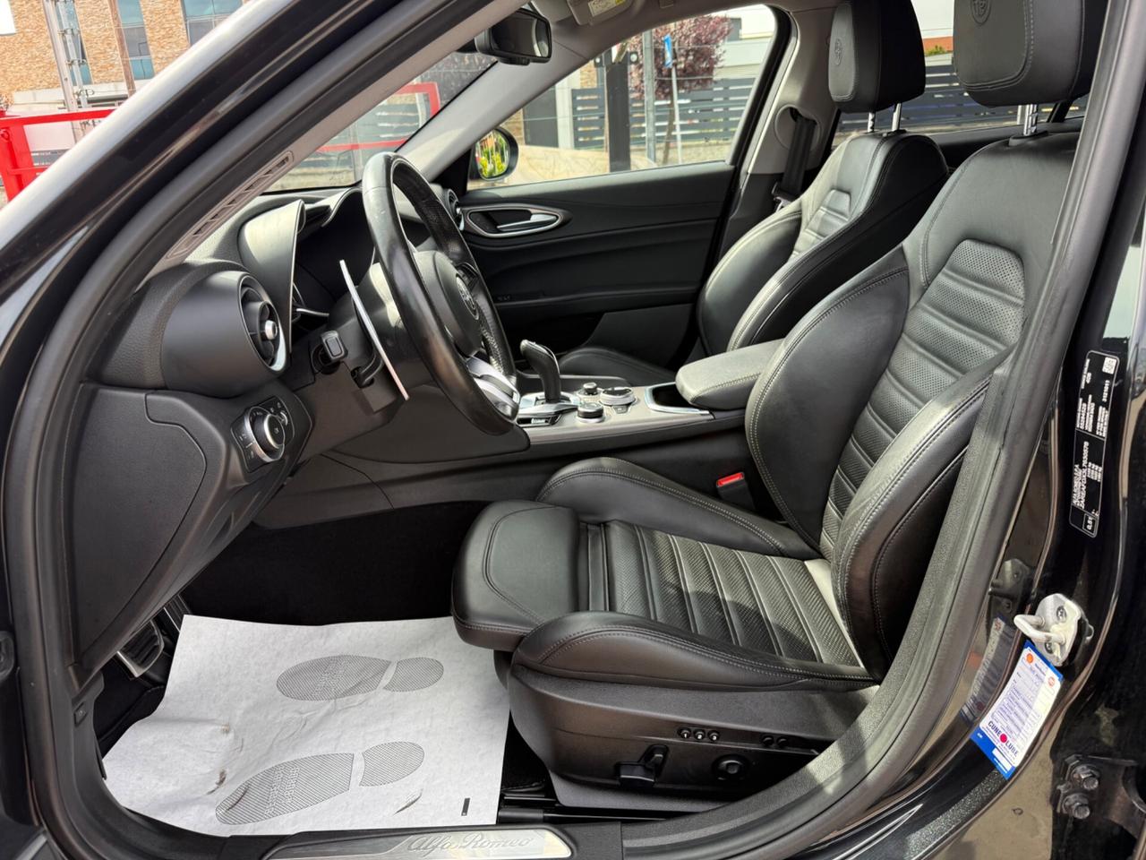 Alfa Romeo Giulia 2.2 210CV AT8 AWD Q4 Veloce