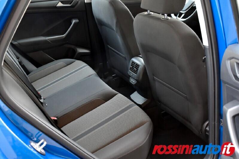 VOLKSWAGEN T-ROC 2.0 TDI 150 CV DSG BUSINESS R17 + BAULE ELETTRICO