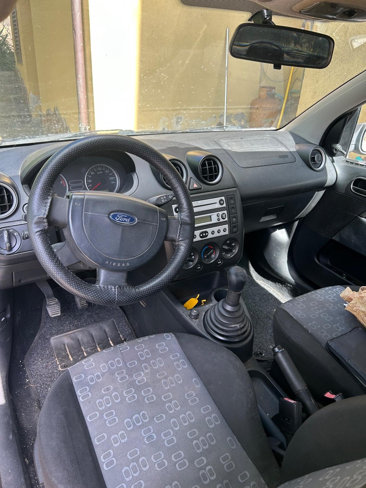 Ford Fiesta 1.4 TDCi 5p. Ghia