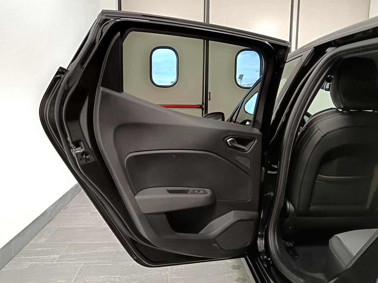 Renault Clio 90 CV 5 porte Techno UFFICIALE ITALIANA