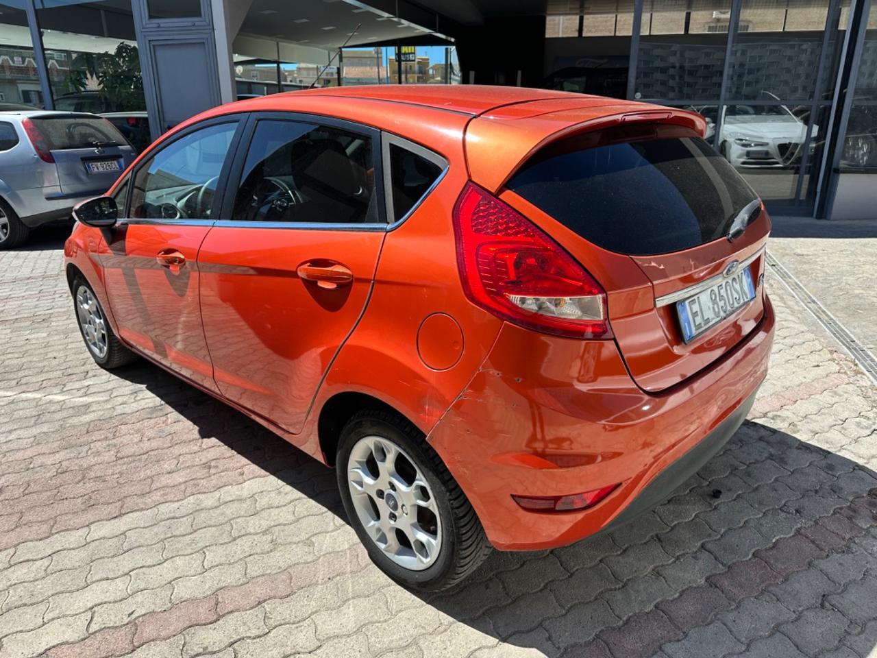 Ford Fiesta 1.4 TDCi 70CV 5 porte Titanium