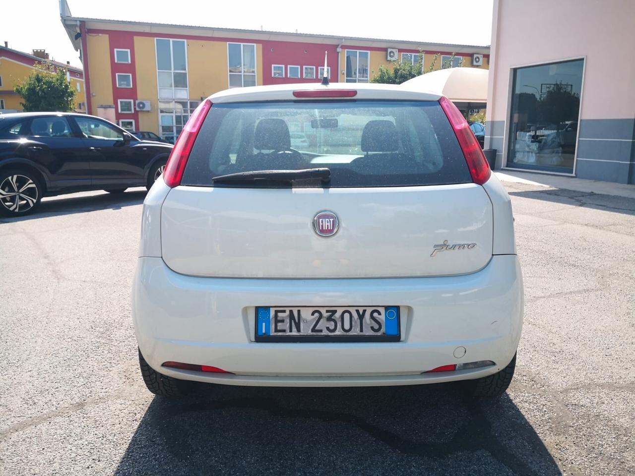 Fiat Grande Punto 1.2 3 porte ***NEOPATENTATI***DISTRIBUZIONE FATTA***