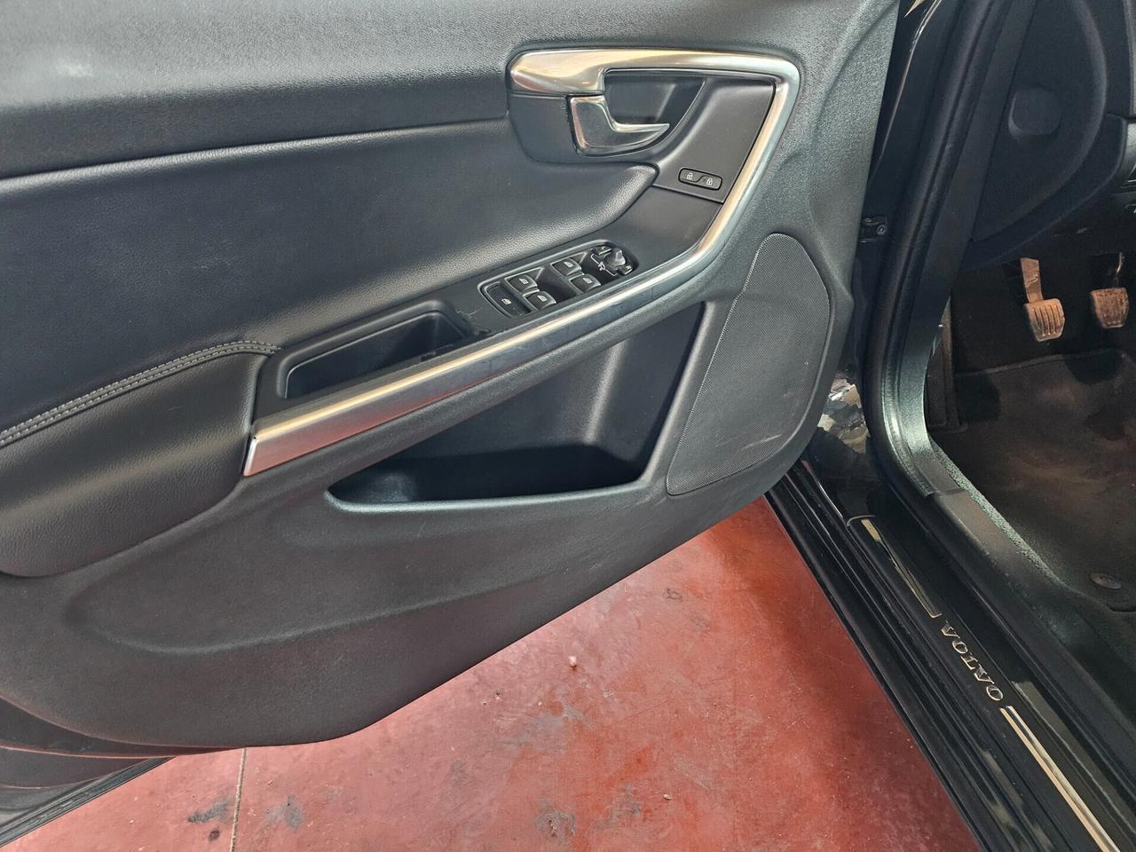 Volvo V60 D2 1.6 Kinetic