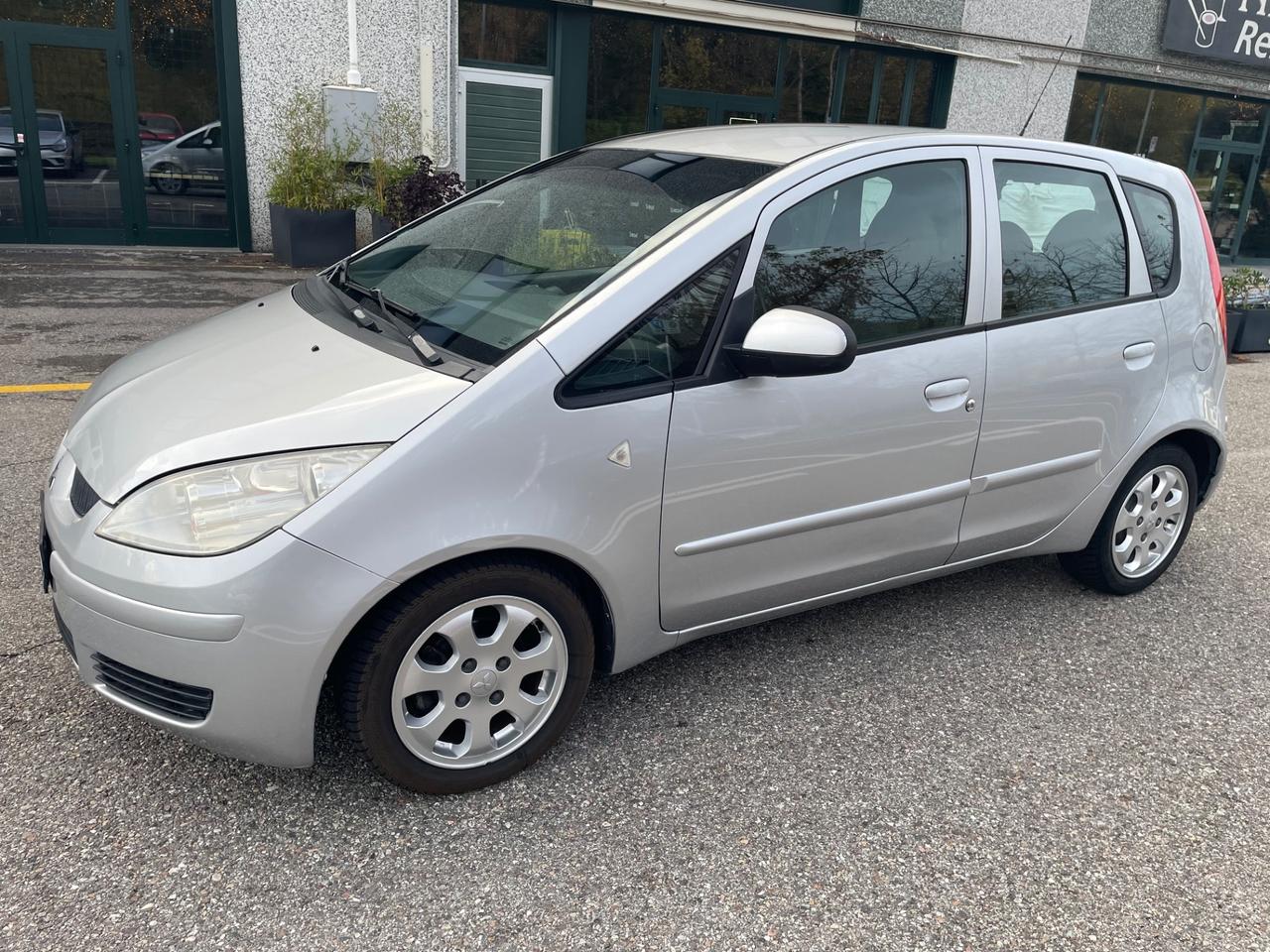 Mitsubishi Colt 1.1 12V 5p. *Neopatentati*Cerchi*Solo 125000km*
