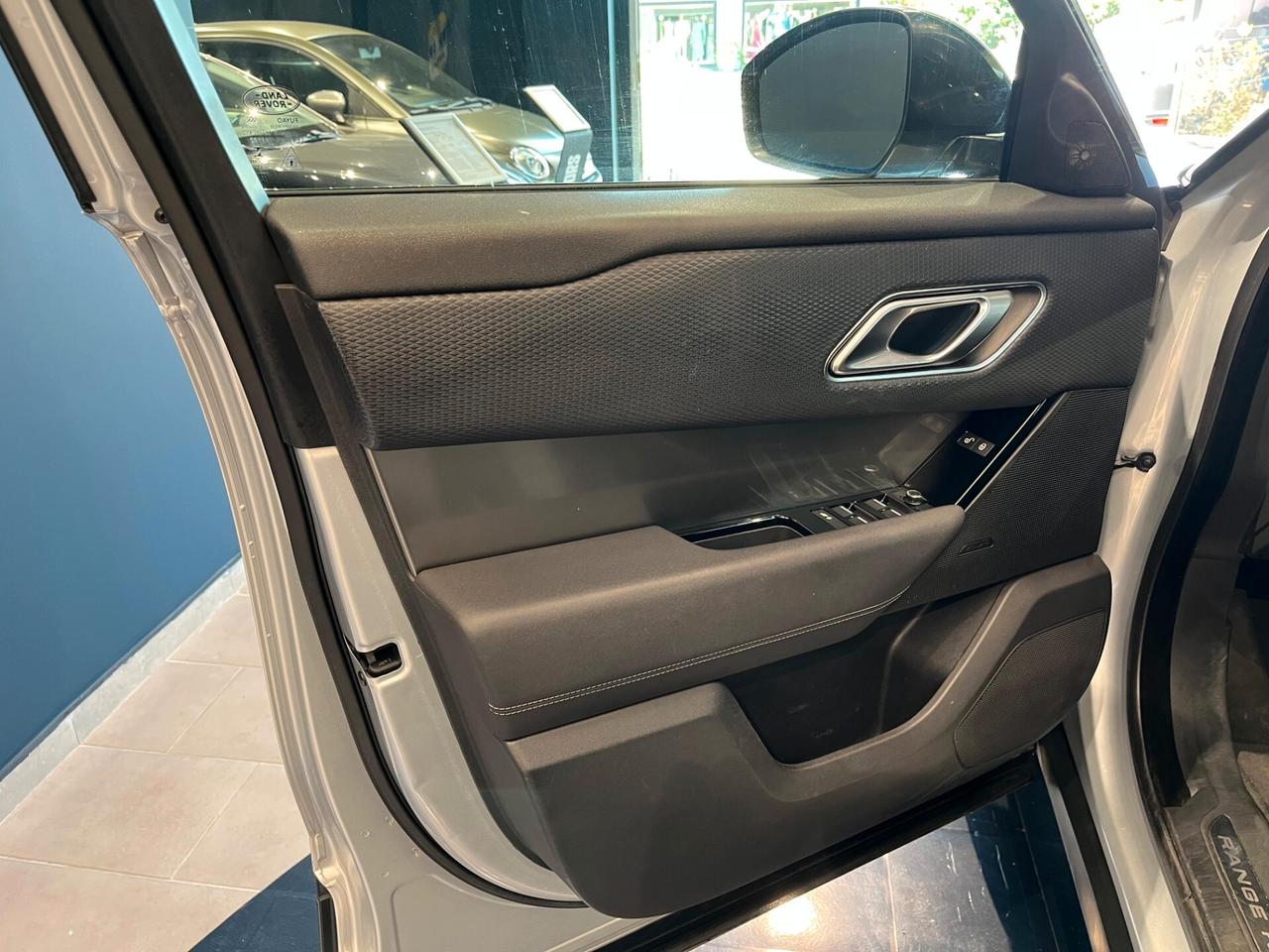 Land Rover Range Rover Velar 2.0 TD4 180 CV S
