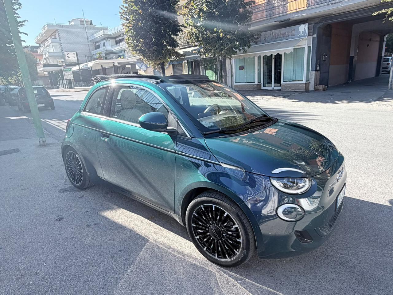 Fiat 500 500e Cabrio 42 kWh La Prima