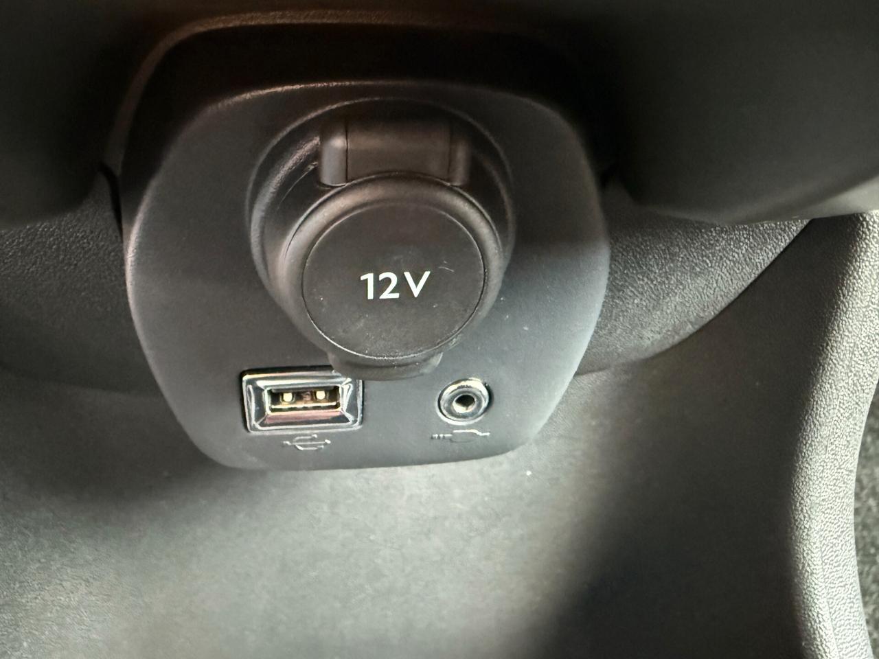 Citroen C1 VTi 68 5 porte Shine SOLO 1300 KM B COLORE