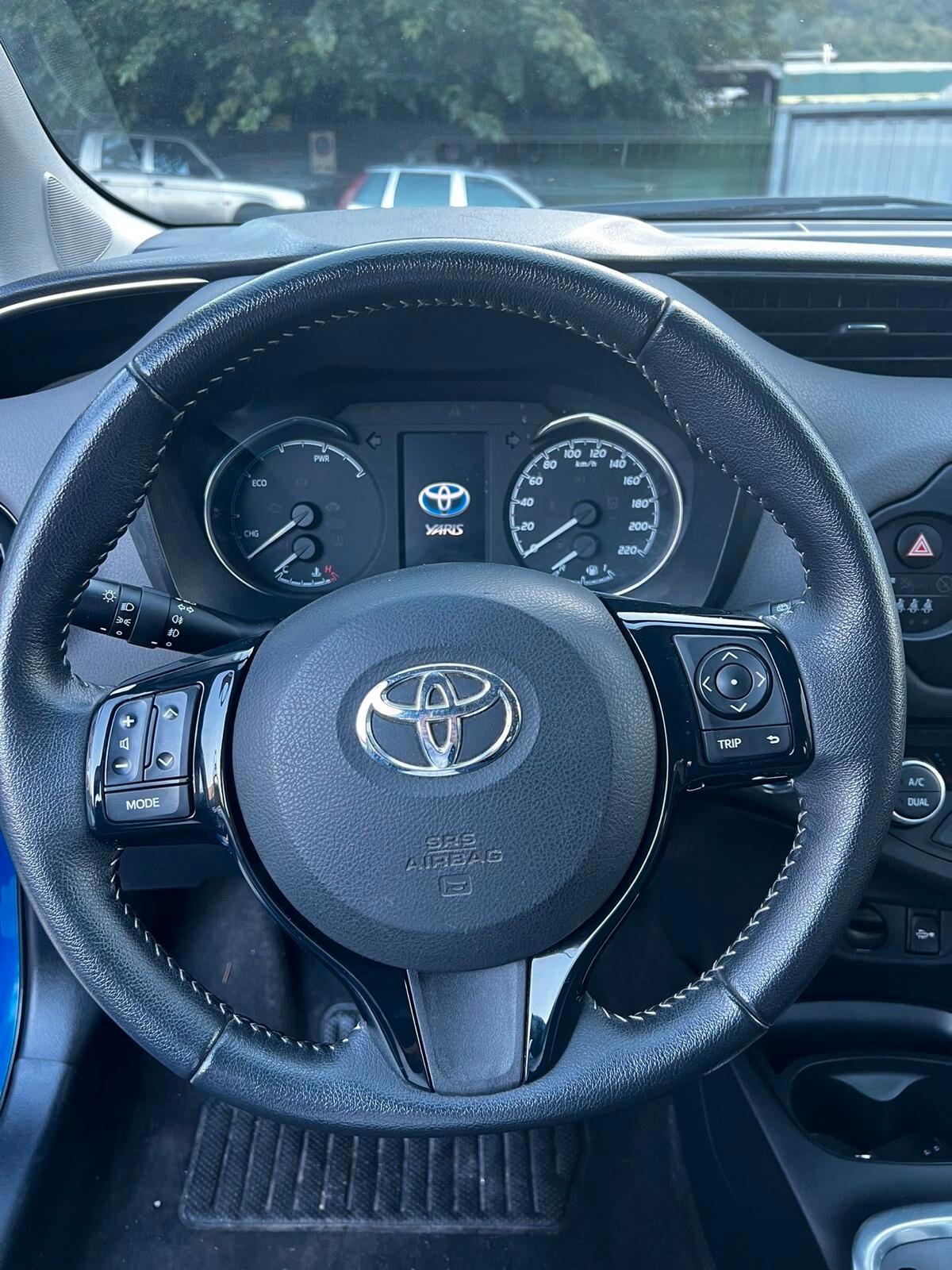 Toyota Yaris 1.5 Hybrid 5 porte Active