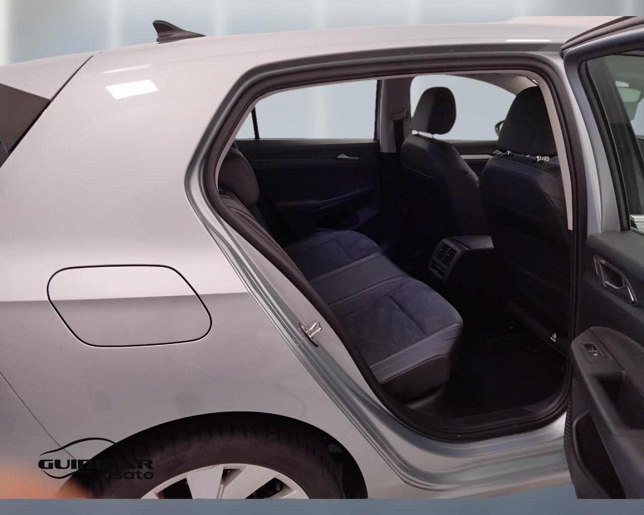 VOLKSWAGEN Golf VIII 2024 - Golf 2.0 tdi Style 150cv dsg