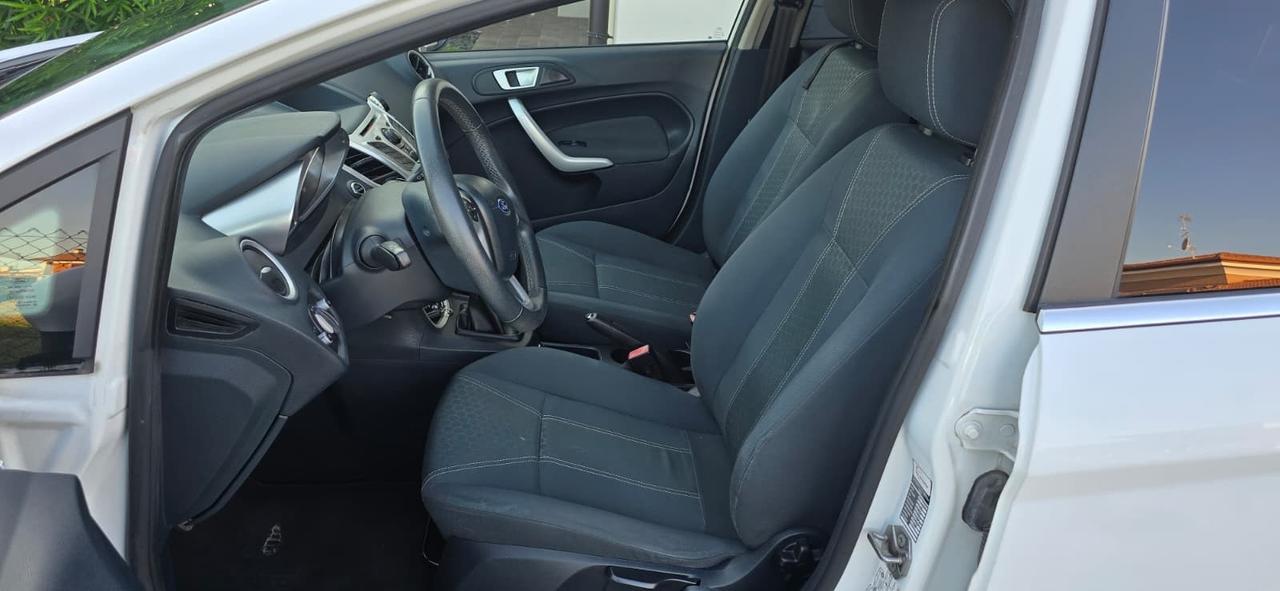 Ford Fiesta 1.4 5 porte Bz.- GPL