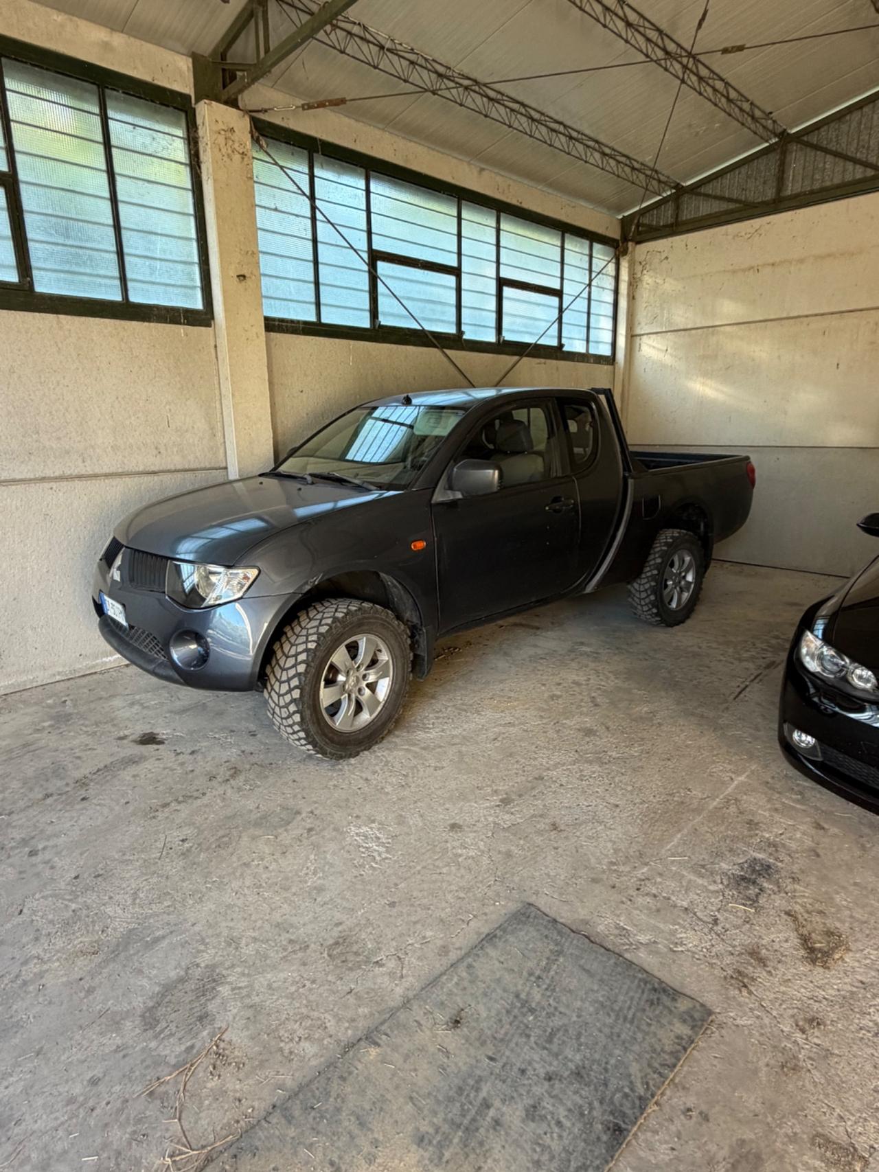 Mitsubishi L200 2.5 DI-D/136CV Single Cab Inform