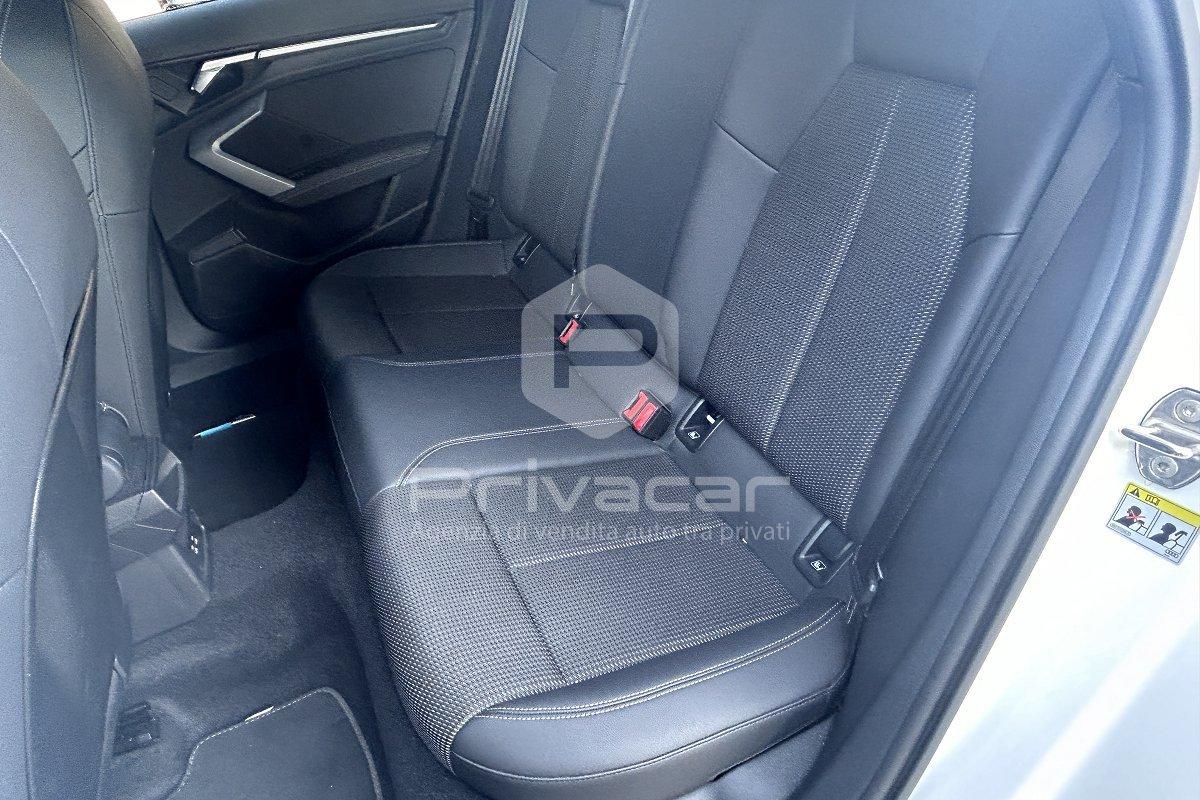 AUDI A3 allstreet 35 TDI S tronic Identity Contrast