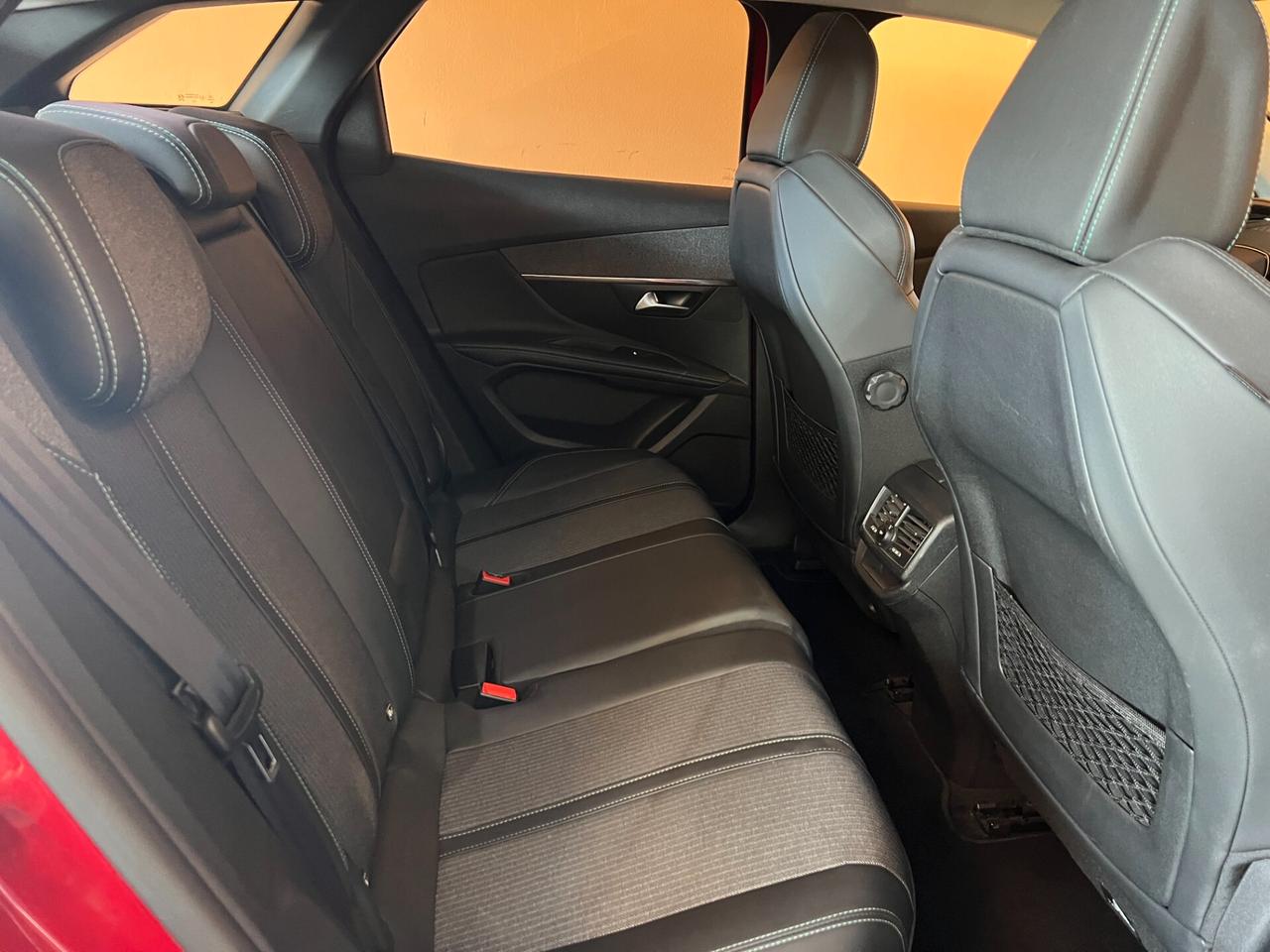 Peugeot 3008 BlueHDi 130 S&S EAT8 Allure Pack